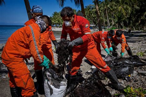 Human Hair Is Being Used to Clean an Oil Spill in the Philippines | TIME