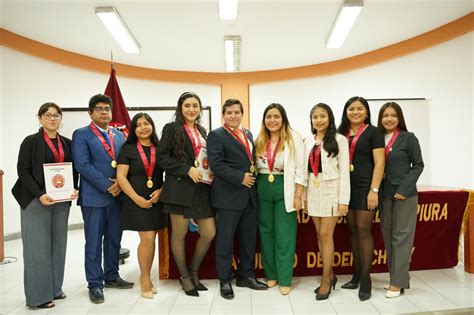 Facultad De Derecho Reconoce A Estudiantes Que Destacaron En Concursos