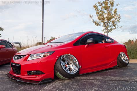 Honda Civic Si With Infamous Camber Benlevy