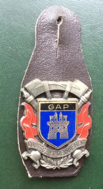 B Pucelle Sapeur Pompier Gap Insigne Y Delsart M Daille Firefighters