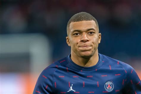 Les Détails Du Contrat Qui Attend Kylian Mbappé Au Real Madrid Dévoilés