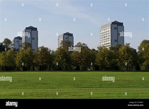 High Flats Gorbals Hi Res Stock Photography And Images Alamy