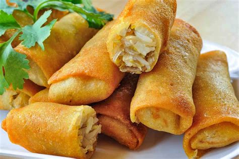 How To Fry Frozen Egg Rolls - Recipes.net