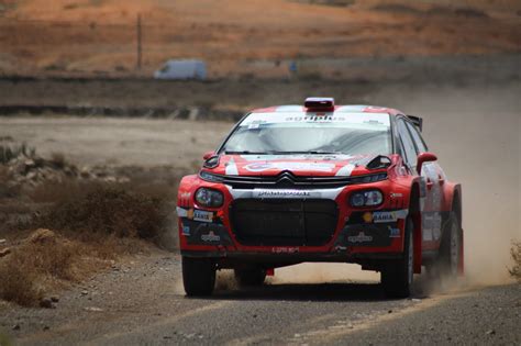 Ostberg Barth son los claros líderes provisionales del XXV Rallye de