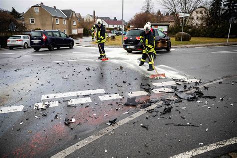 Zwei Verletzte Nach Unfall Bei Pulsnitz Antenne Sachsen