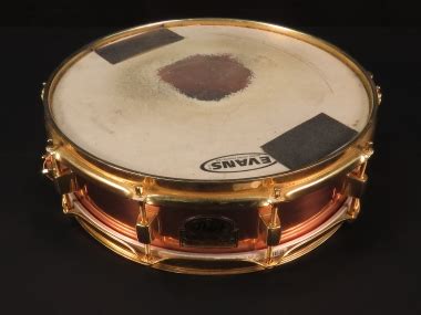 How is a Puerto Rican bomba drum created? | Smithsonian Music