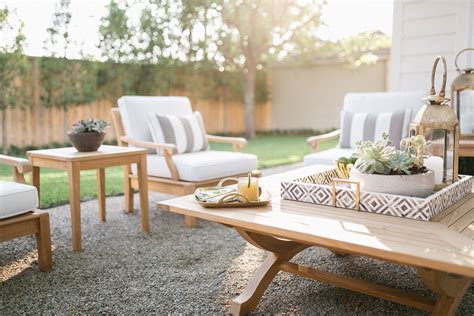 Tips For Styling A Chic Outdoor Patio With Frontgate Patio Furniture