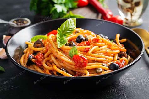 Original Italienische Spaghetti Alla Puttanesca Rezept Amoliano