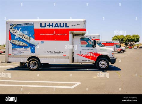 Santa Maria California Usa June 29 2022 U Haul Moving Van Garage