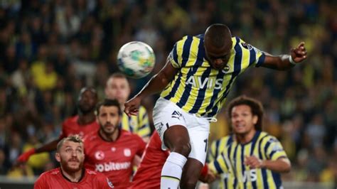 Sivasspor Fenerbahçe maçının ilk 11 leri