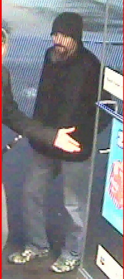 Langley Police Release Suspect Photos Langley Advance Times