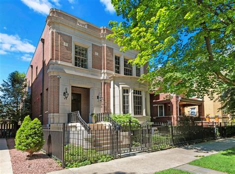 Ex-Cubs president Theo Epstein's Lakeview house sold | Crain's Chicago Business