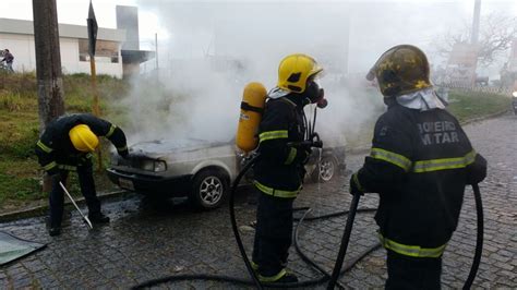 Corpo Encontrado Carbonizado Dentro De Carro Em Chamas Em Gaspar No