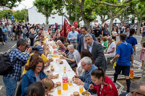 PONTA DELGADA SERVIDAS 13 MIL SOPAS NAS FESTAS DO ESPÍRITO SANTO