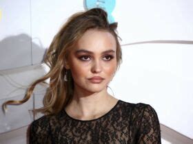 Il N A Plus De Temps Pour Moi Lily Rose Depp Fait De Rares