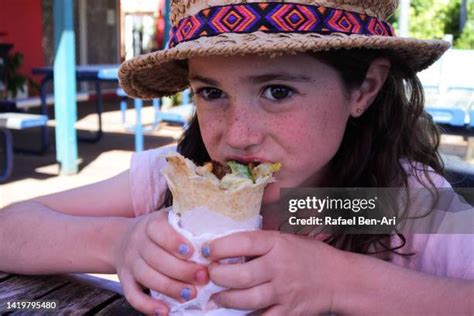 Shawarma Cook Photos And Premium High Res Pictures Getty Images