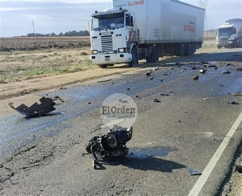 Una Mujer Fallecida Tras Un Accidente Entre Un Auto Y Un Cami N En La