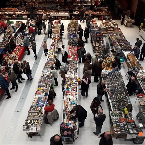 Jonzac La Bourse Aux Jouets Anciens Se Tient Dimanche Au Centre Des