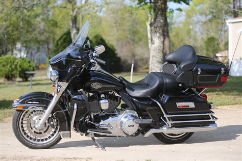 2012 Harley Davidson FLHTCU Ultra Classic Electra Glide For Sale In