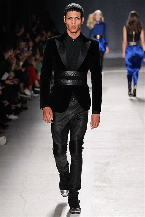 Runway Balmain X Handm Collection Estilos De Vestir Hombre Ropa