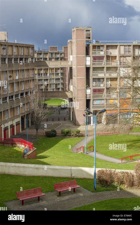 Park Hill Flats In Sheffield South Yorkshire Stock Photo Alamy