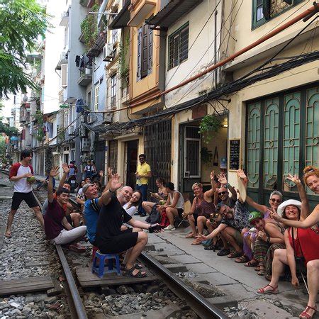 HANOI TRAIN TRACK CAFE Hanoï Restaurant Avis Numéro de Téléphone