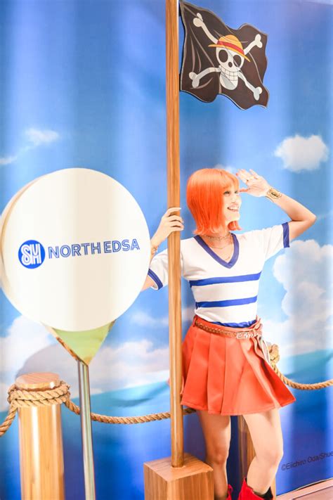 Look Ft Tall Straw Hat Luffy Sets Sail At Sm North Edsa When In