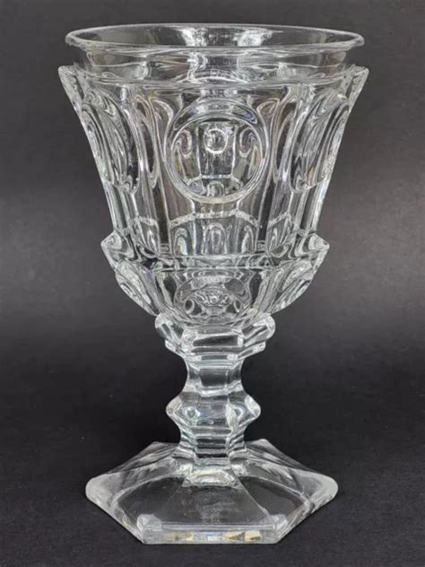 JOLI ANCIEN GRAND VERRE A PIED En CRISTAL BACCARAT CHARLES X EUR 45