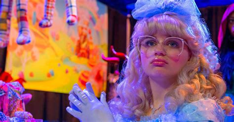The Act Episode 3 Recap Gypsy Cosplay Boyfriend Scott