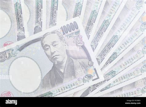 Banknotes Of The Japanese Yen Yen Stock Photo Alamy