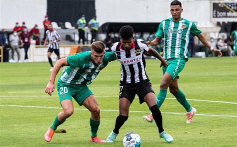 Bilhetes de sócio já estão à venda para o Varzim Rio Ave de domingo