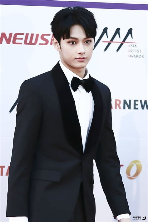 Джун 준 Jun - Вэнь Цзюнь Хуэй 文俊辉 Wen Jun Hui День рождения: 10.06.1996 ...