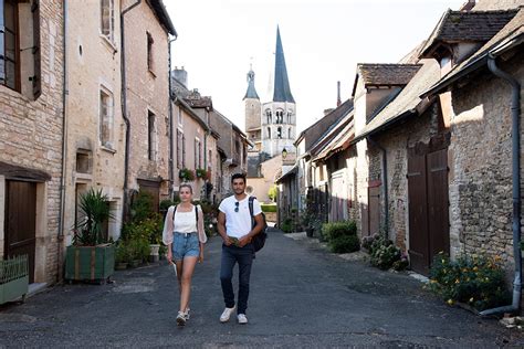 SAINT GENGOUX LE NATIONAL La Bourgogne