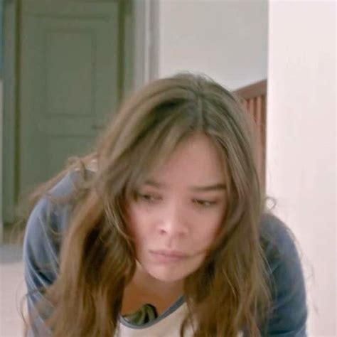 Hailee Steinfeld Nip Slip Scene On Scandalplanet The Best Porn Website