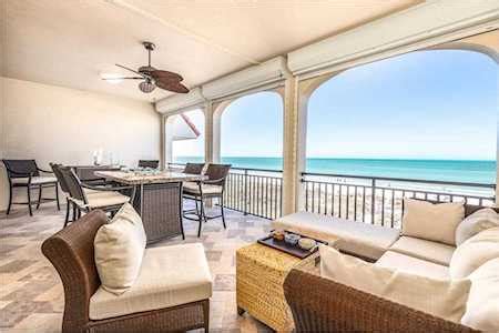 Pet-Friendly Condos in St Pete Beach Fl | St Pete Beach Pet-Friendly