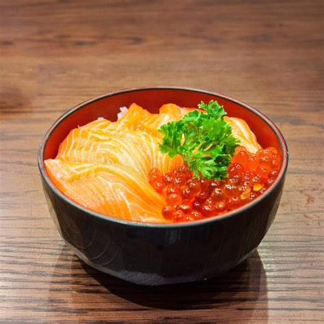 Salmon Ikura Donburi Stock Image Image Of Asian Fish 44482437