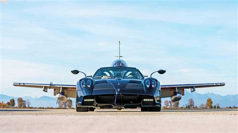 Pagani Huayra R Reveals Little Of Itself In Latest Teaser Video ...