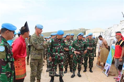 Penampilan Seni Dan Budaya Pasukan Garuda Pukau Tentara Unifil Foto