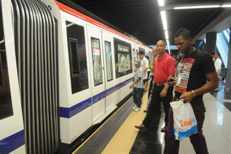 Empleados del Metro anuncian suspensión de labores por tiempo indefinido