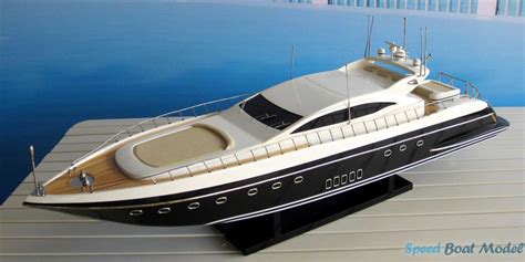 Mangusta Black Hull Modern Yacht Model