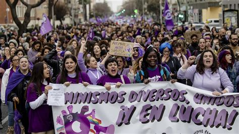 Las imágenes de la manifestación del 8M en Cádiz