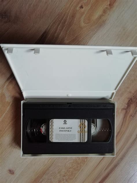 Vhs Guild Home Video Z Kladn Instinkt Aukro