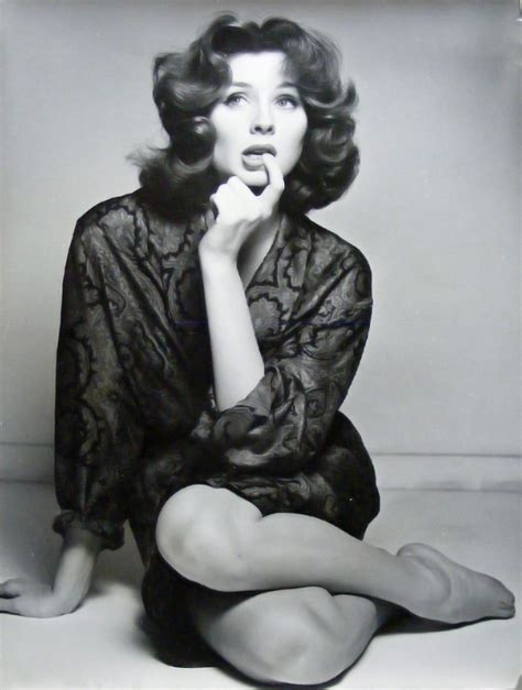 10 Of The Most Popular Models In The 1950s 1950s Models Suzy Parker