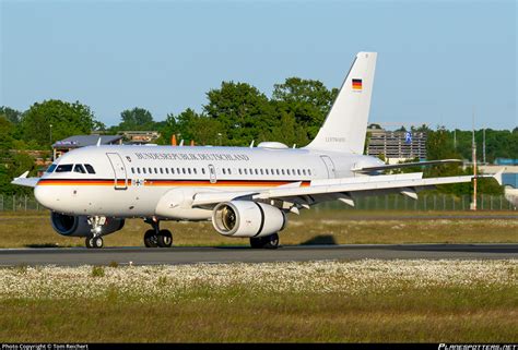 15 01 Luftwaffe German Air Force Airbus A319 133 ACJ Photo By Tom