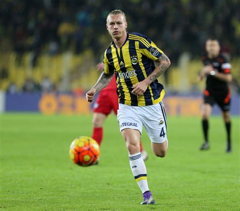 Simon Kjaer In Menajerinden Fenerbah E Itiraf Geri Getirme Hayalleri