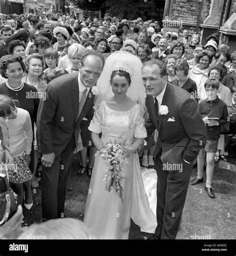 Su Hermano Gemelo George En La Iglesia De Cristo Fotografías E Imágenes De Alta Resolución Alamy