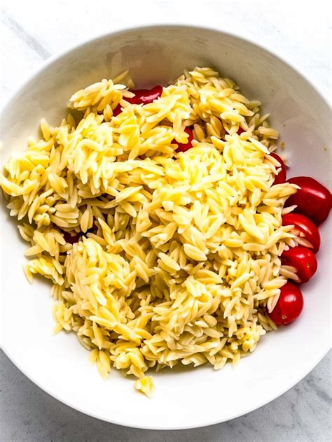 Simple Orzo Pasta Salad With Fresh Tomatoes And Basil Gitta S Kitchen