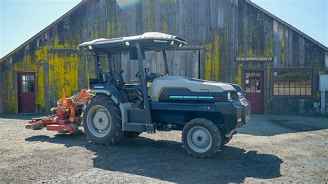 Electric Tractors in Farming: 15 Benefits