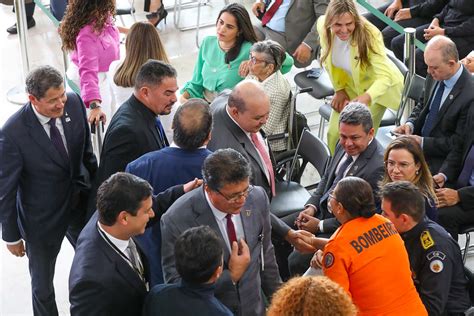 Ibaneis Participa De Evento No Planalto E Exalta Parceria No Reajuste