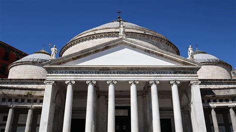 La Basilica Di San Francesco Di Paola